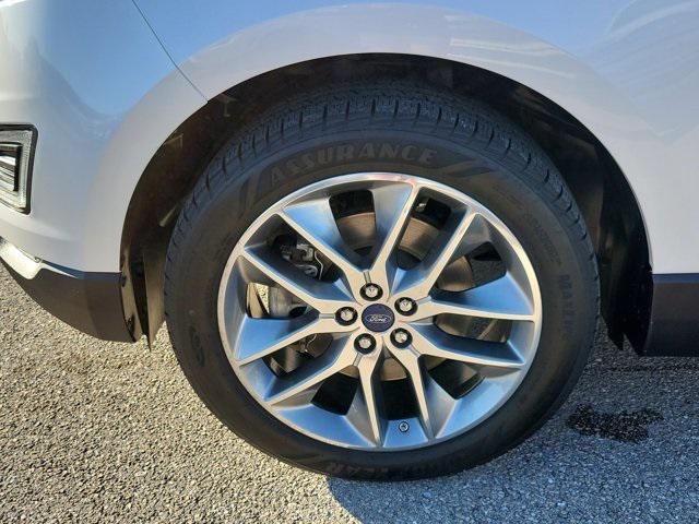 used 2015 Ford Edge car, priced at $13,990