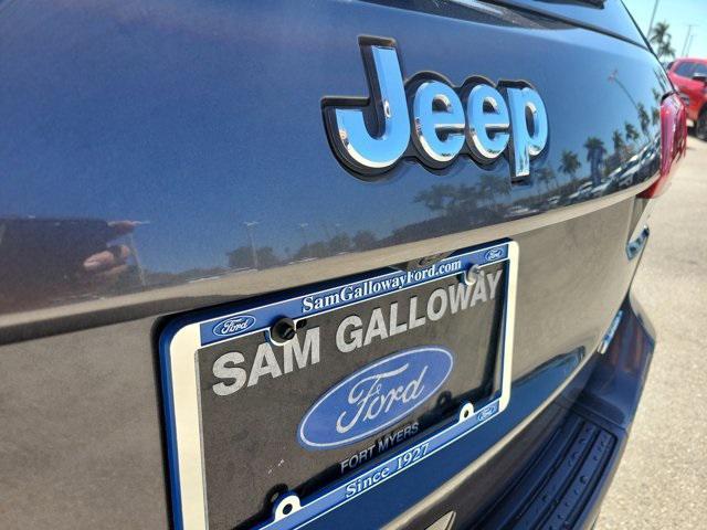 used 2019 Jeep Grand Cherokee car, priced at $14,911