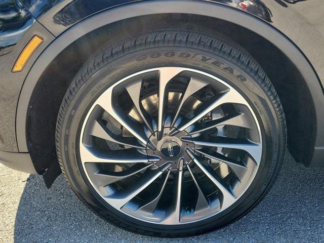 used 2025 Lincoln Aviator car, priced at $59,998