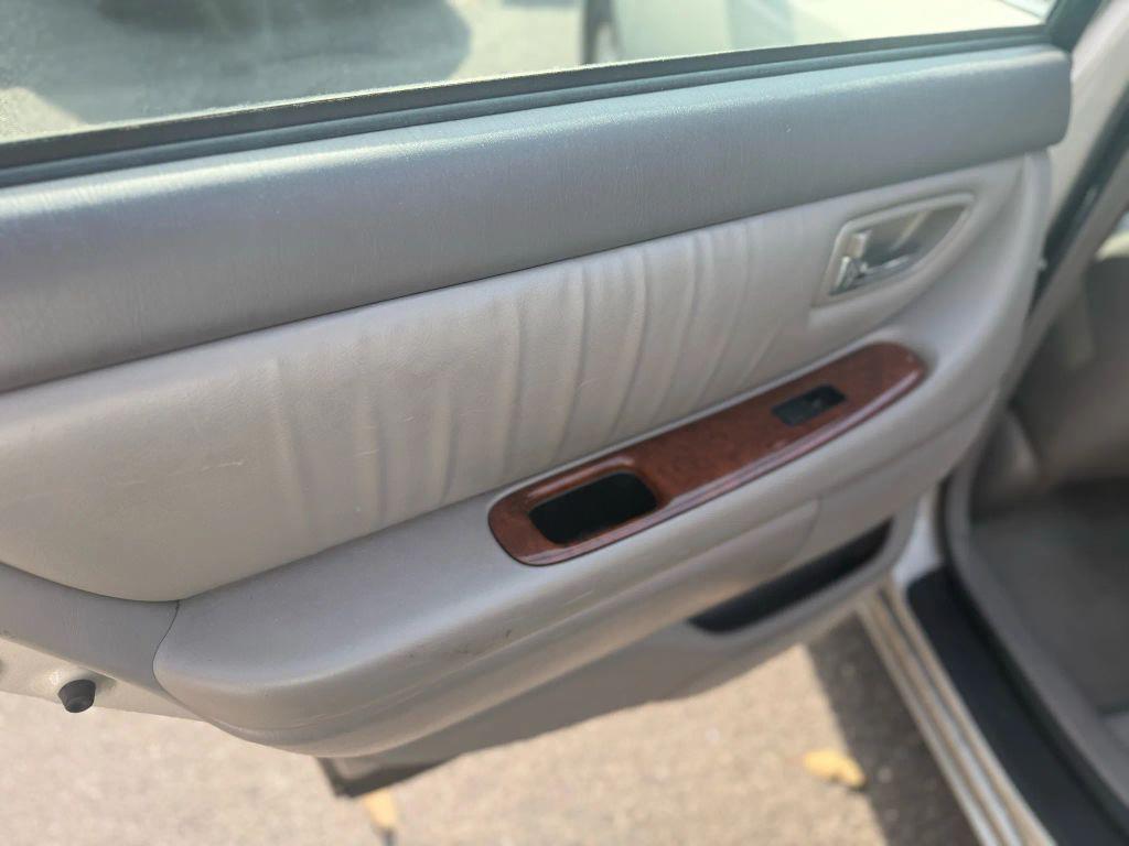 used 2002 Toyota Avalon car, priced at $2,996