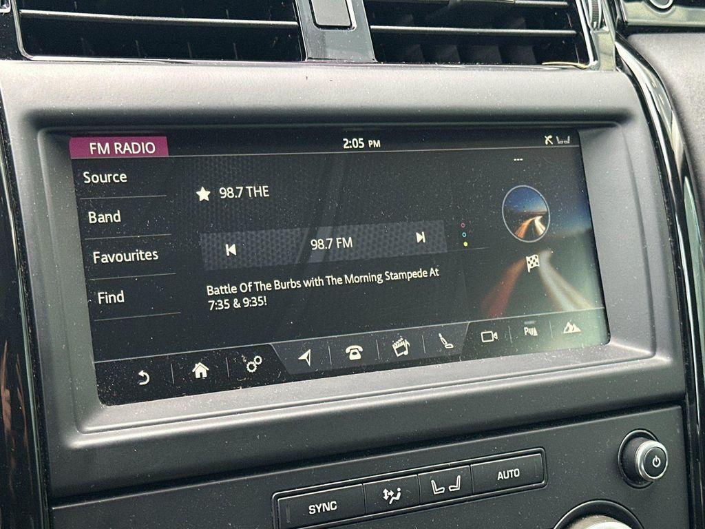 used 2018 Land Rover Discovery car, priced at $15,490