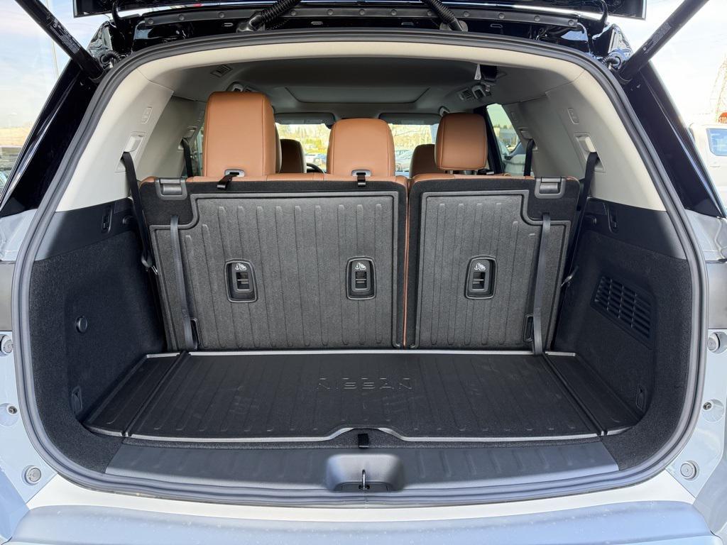 new 2025 Nissan Pathfinder car, priced at $46,823