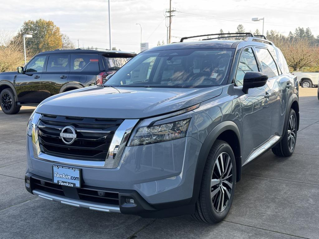 new 2025 Nissan Pathfinder car, priced at $46,823