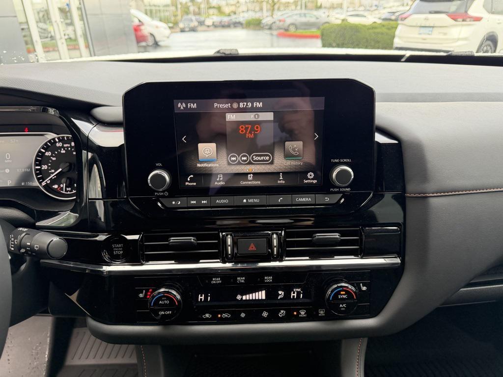 new 2025 Nissan Pathfinder car, priced at $39,267