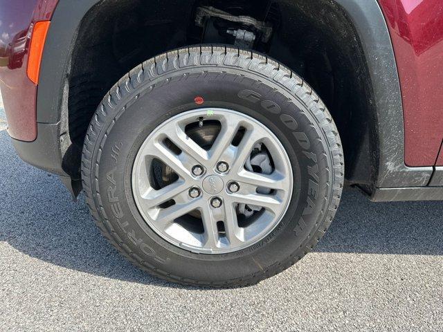 new 2025 Jeep Grand Cherokee car, priced at $39,425