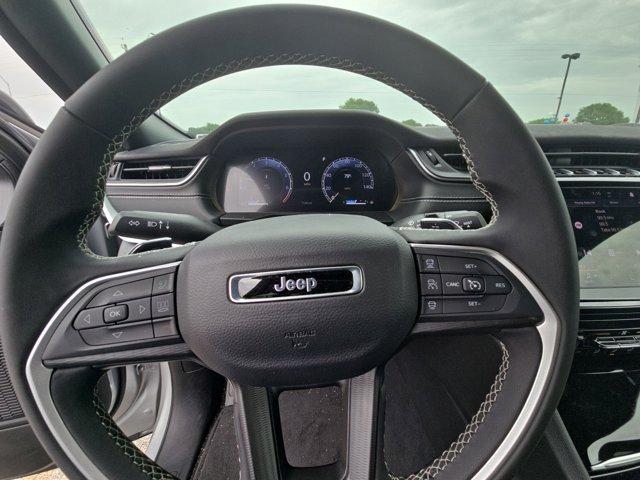 used 2025 Jeep Grand Cherokee car, priced at $39,995