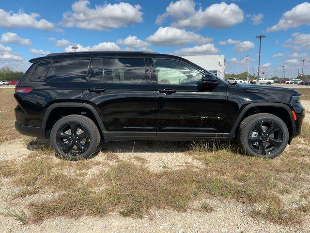 new 2025 Jeep Grand Cherokee L car, priced at $52,220