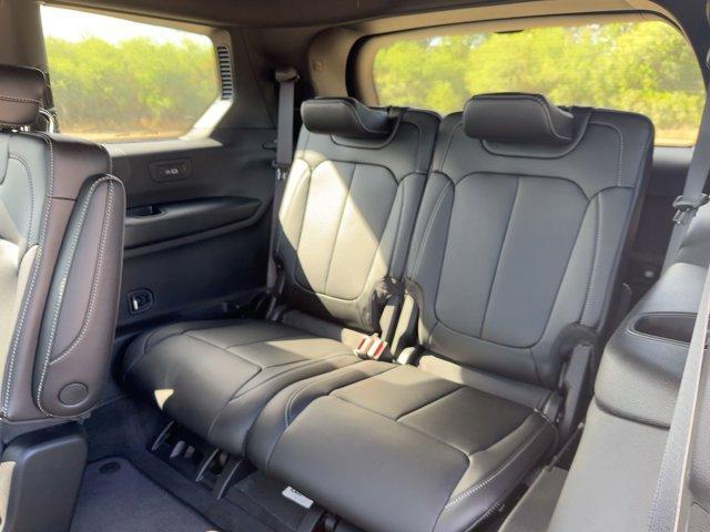 new 2025 Jeep Grand Cherokee L car, priced at $52,220