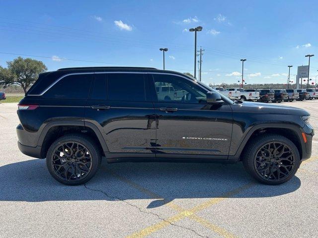 used 2025 Jeep Grand Cherokee car, priced at $39,995