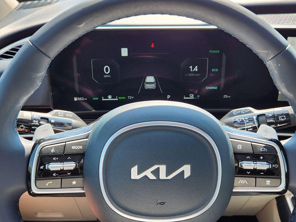 new 2026 Kia Carnival Hybrid car, priced at $54,516