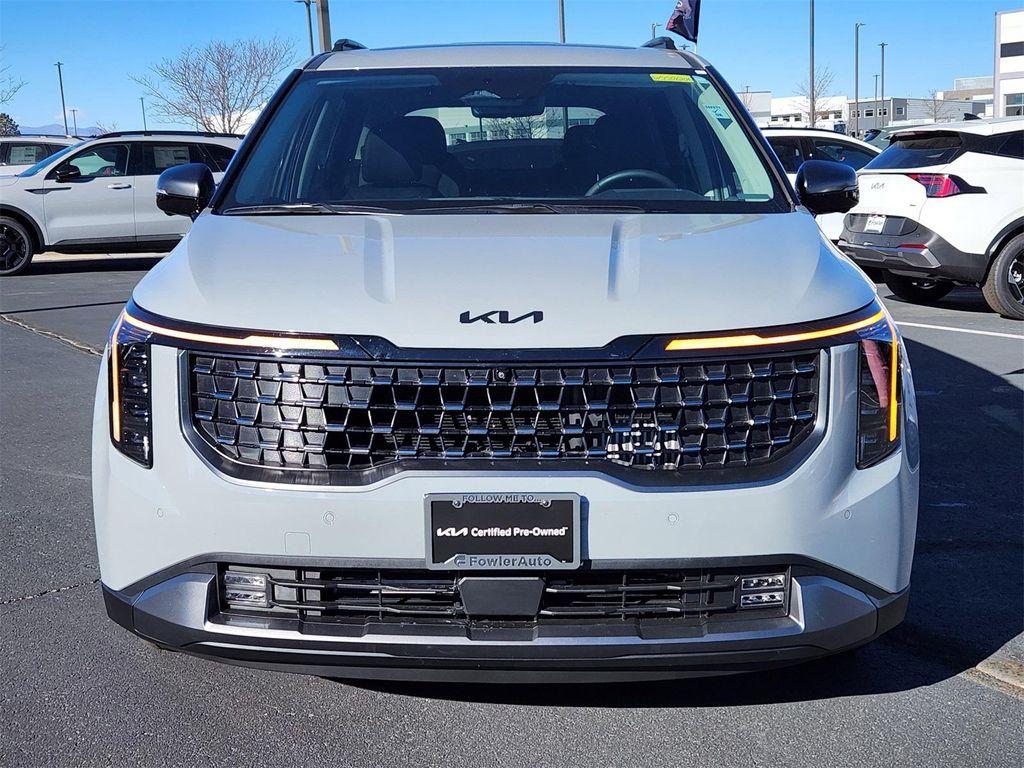 used 2025 Kia Carnival Hybrid car, priced at $43,924