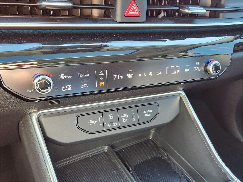 used 2025 Kia Carnival Hybrid car, priced at $43,924