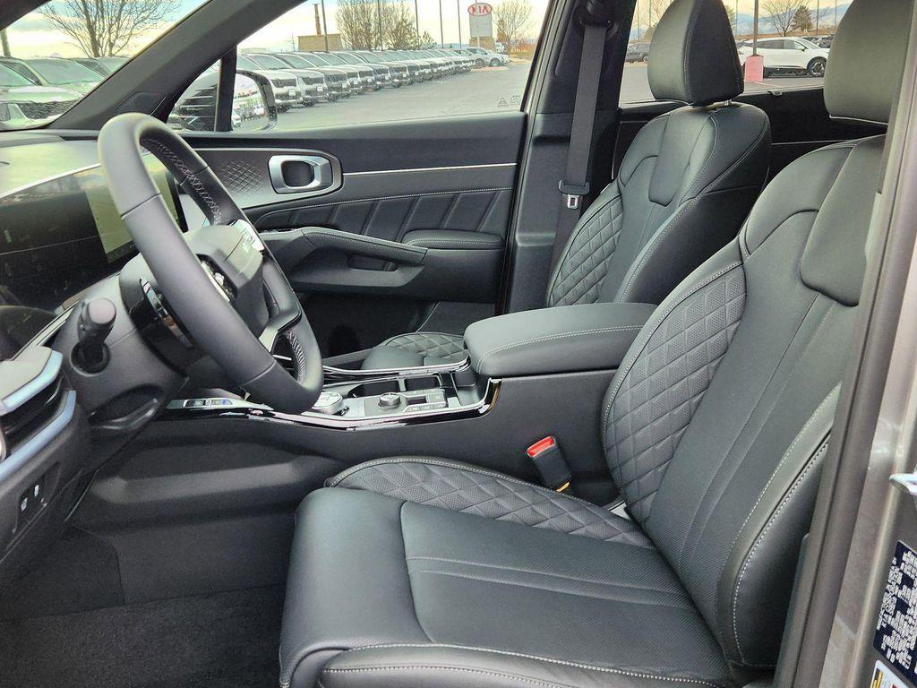 new 2026 Kia Sorento Hybrid car, priced at $43,542