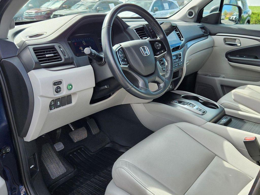 used 2022 Honda Pilot car, priced at $28,379