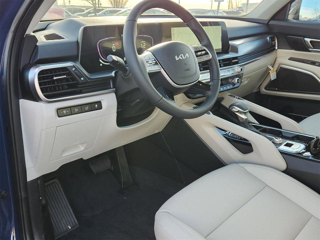 new 2025 Kia Telluride car, priced at $40,156