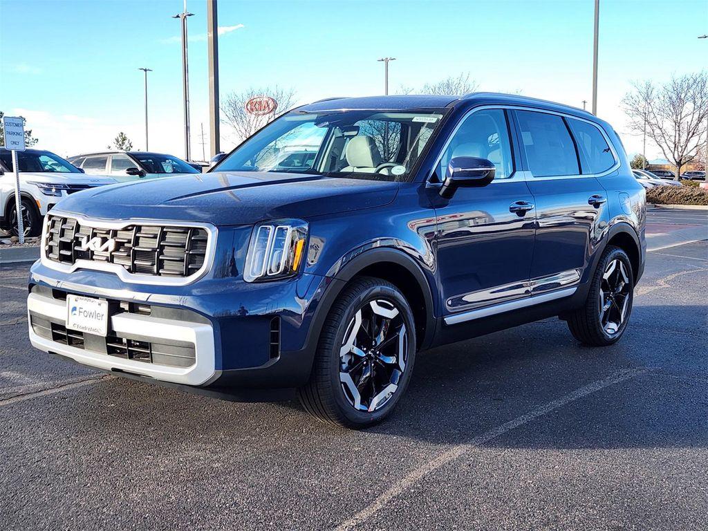 new 2025 Kia Telluride car, priced at $40,156