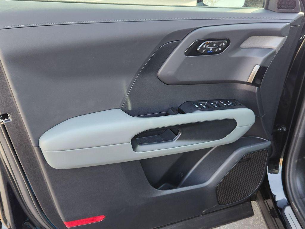 new 2027 Kia Telluride Hybrid car, priced at $57,700