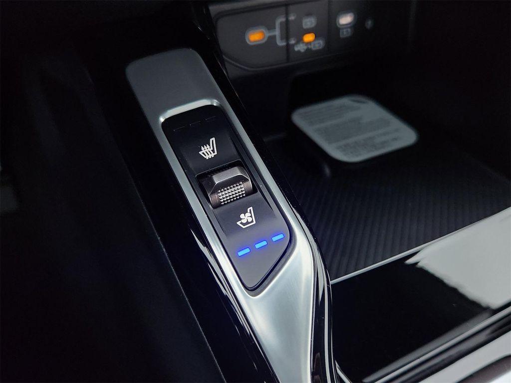 new 2026 Kia Sorento Hybrid car, priced at $47,741