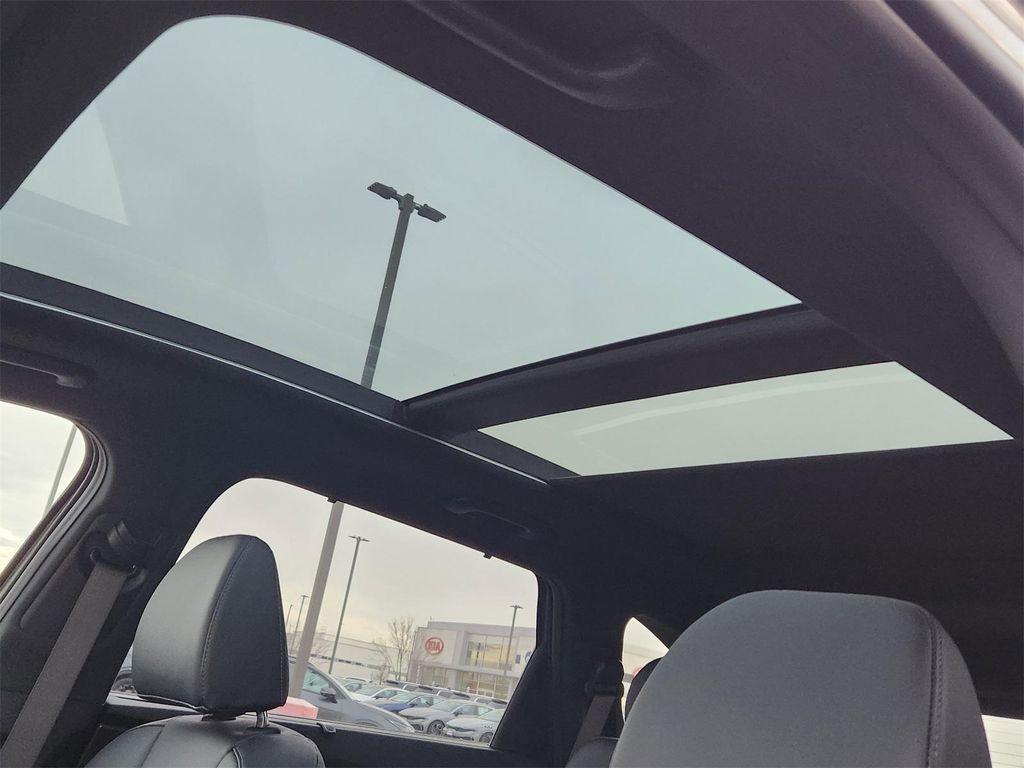 new 2026 Kia Sorento Hybrid car, priced at $47,741