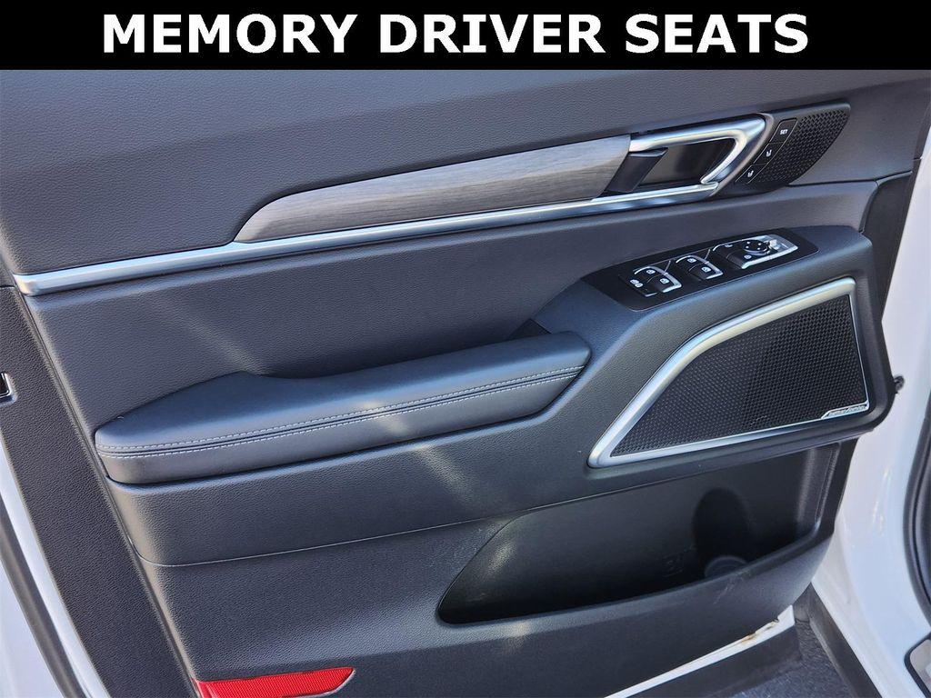 used 2024 Kia Telluride car, priced at $44,714