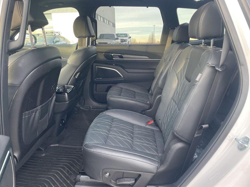 used 2024 Kia Telluride car, priced at $45,670