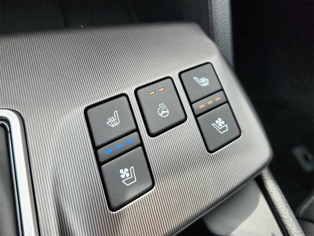 new 2026 Kia Sportage car, priced at $38,077