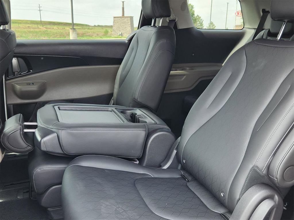 new 2026 Kia Carnival Hybrid car, priced at $41,996