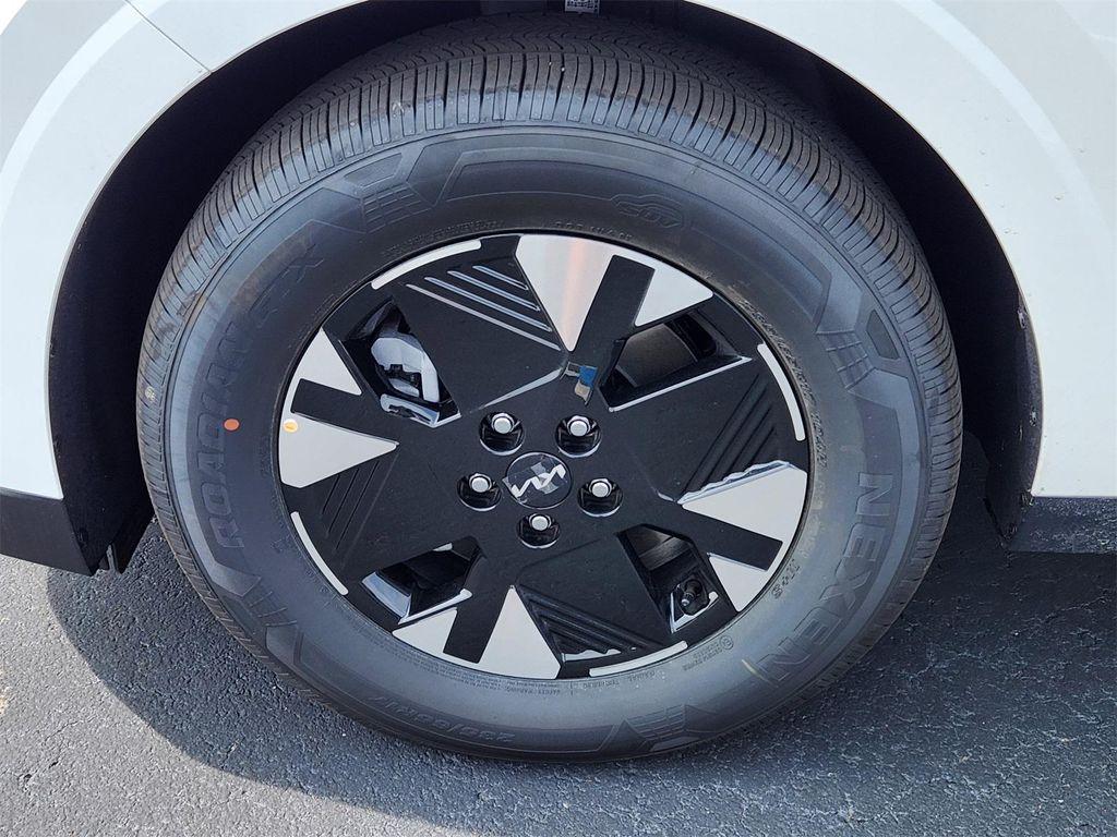 new 2026 Kia Carnival Hybrid car, priced at $41,996