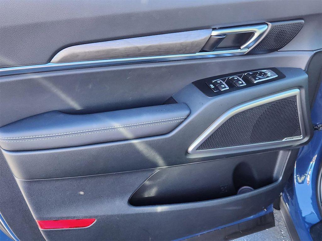 new 2025 Kia Telluride car, priced at $43,943