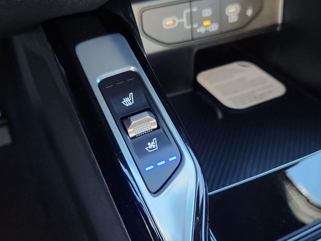 new 2026 Kia Sorento Hybrid car, priced at $41,831