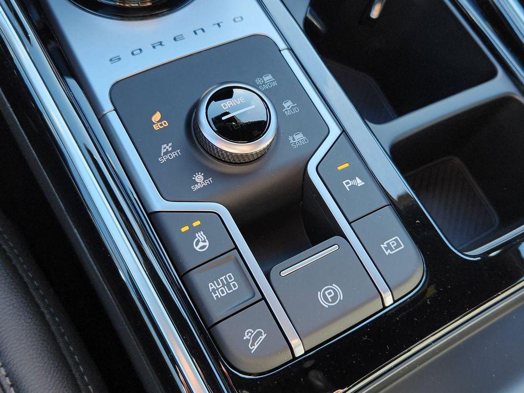 new 2026 Kia Sorento Hybrid car, priced at $41,831