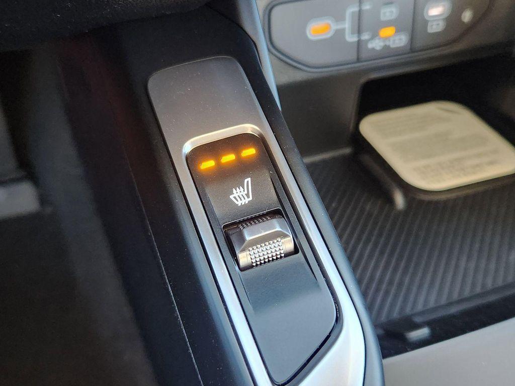 new 2026 Kia Sorento car, priced at $33,173