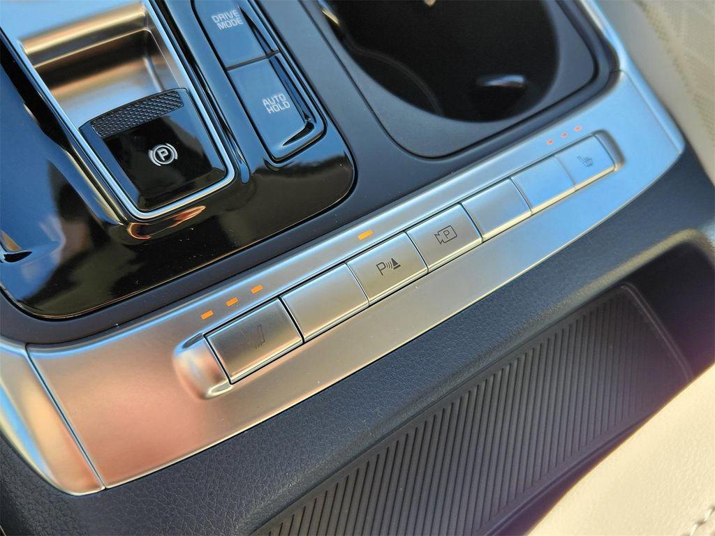 new 2026 Kia Carnival Hybrid car, priced at $44,038