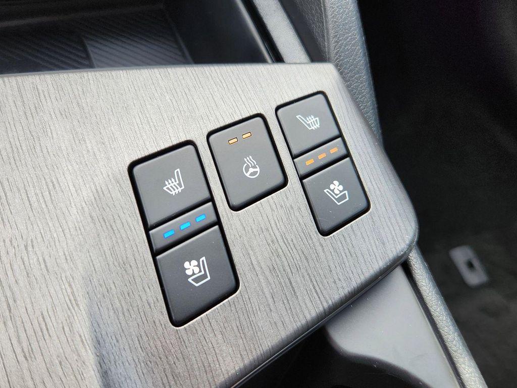 new 2026 Kia Sportage Plug-In Hybrid car, priced at $48,001