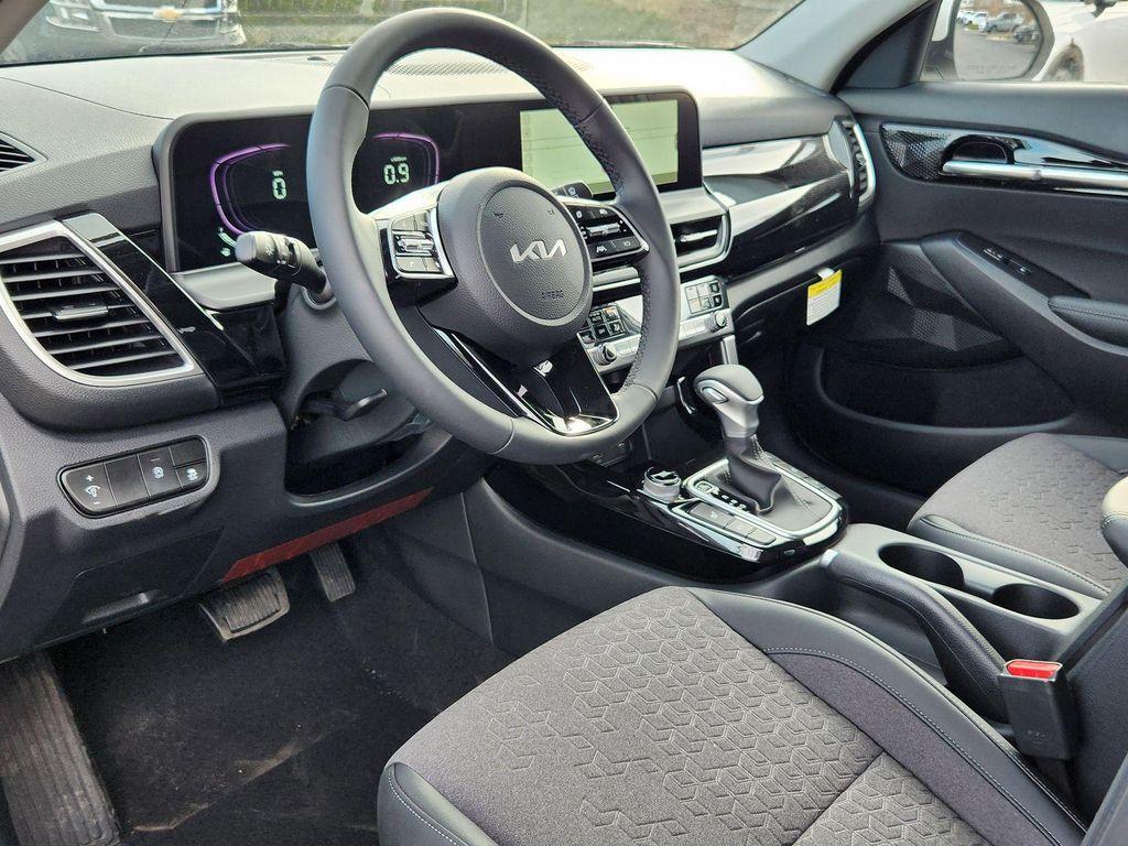 new 2026 Kia Seltos car, priced at $27,780