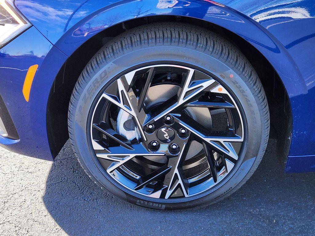new 2026 Kia K5 car, priced at $29,137