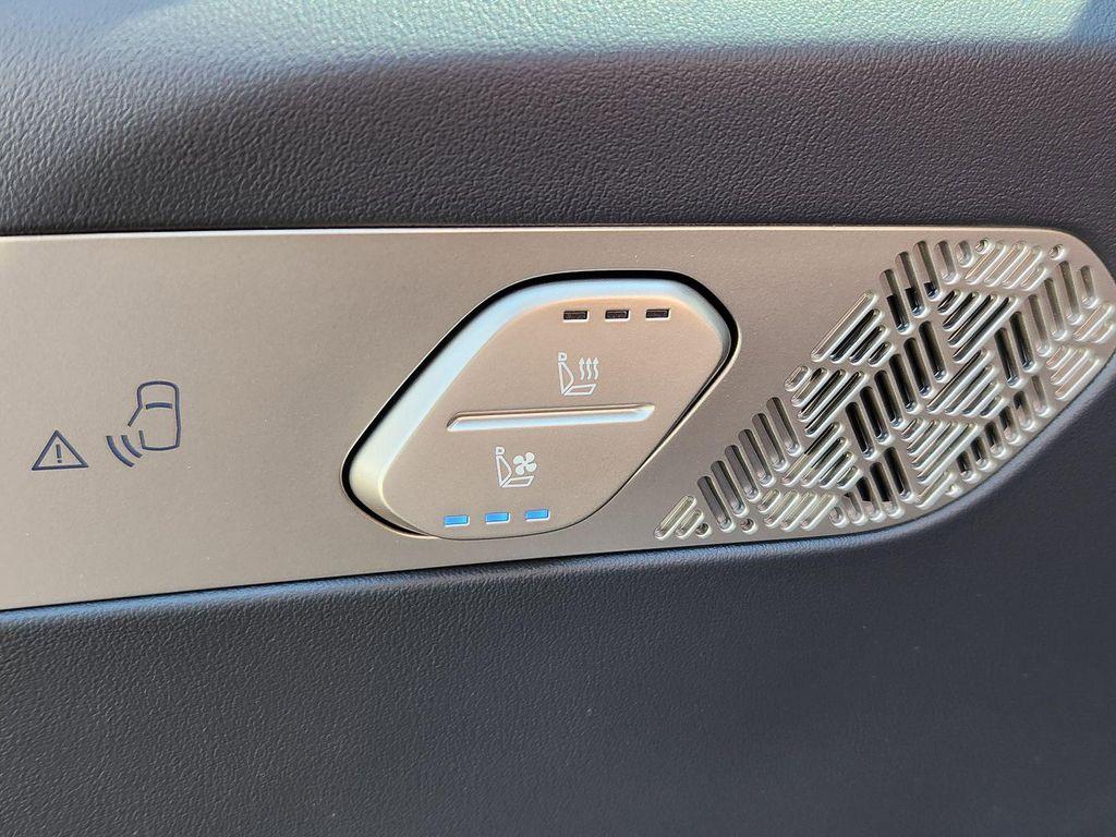 new 2027 Kia Telluride Hybrid car, priced at $59,579