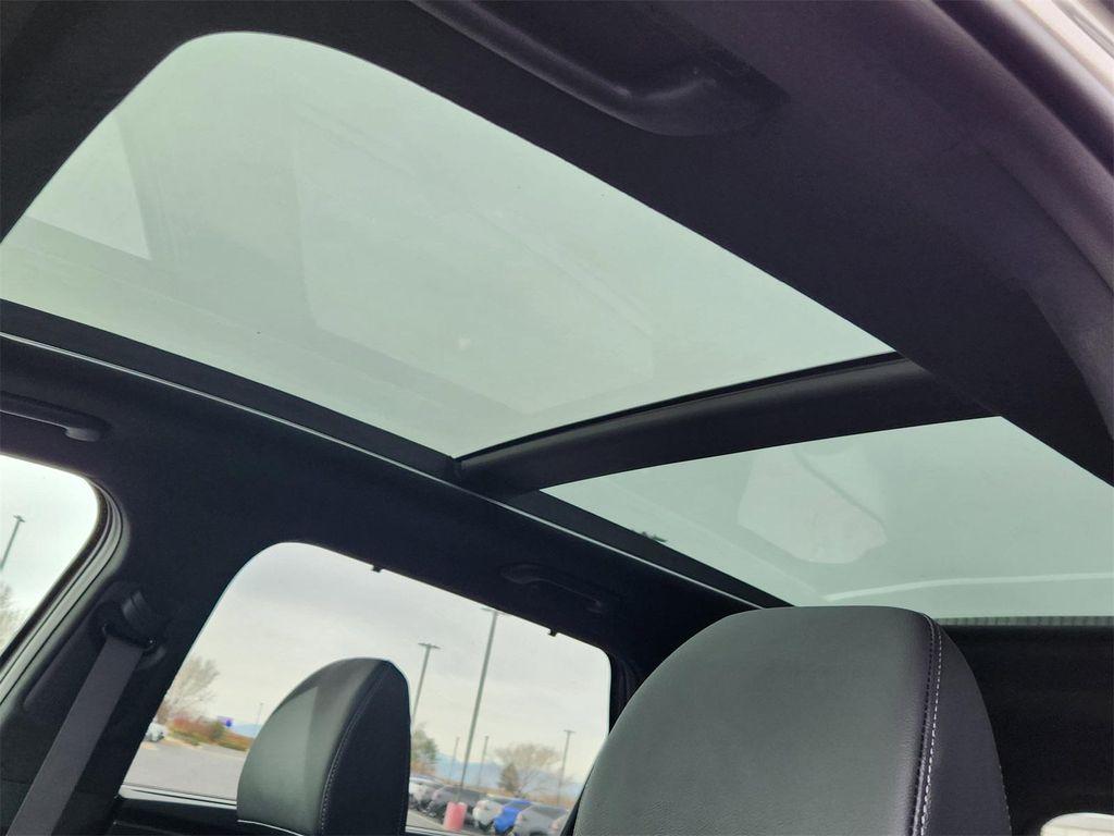 new 2026 Kia Sorento Hybrid car, priced at $48,495