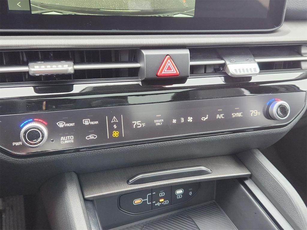 new 2026 Kia Sportage car, priced at $35,905