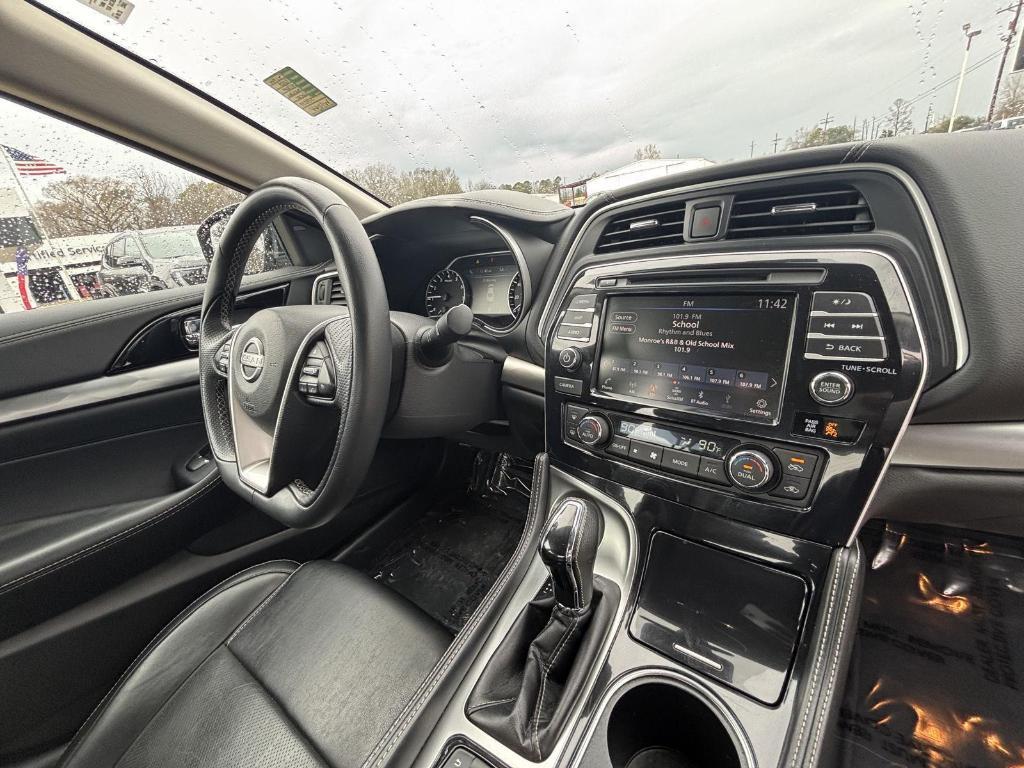 used 2023 Nissan Maxima car, priced at $26,577