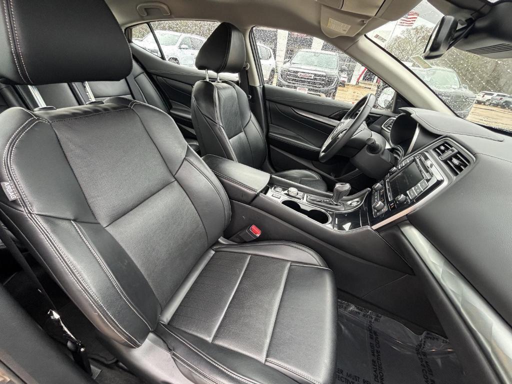 used 2023 Nissan Maxima car, priced at $26,577