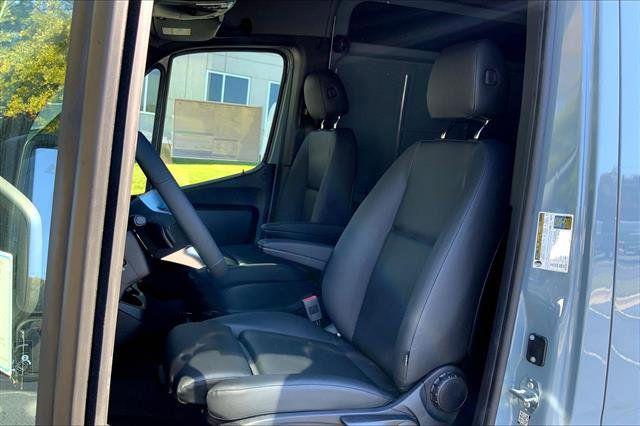 new 2025 Mercedes-Benz Sprinter 2500 car, priced at $86,380