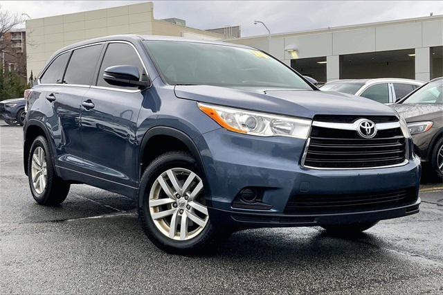 used 2014 Toyota Highlander car, priced at $14,999