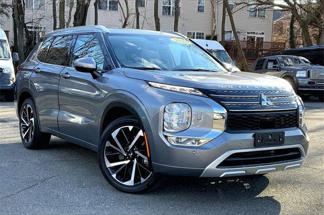 used 2023 Mitsubishi Outlander car, priced at $26,474