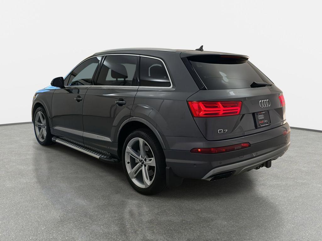 used 2019 Audi Q7 car, priced at $22,250