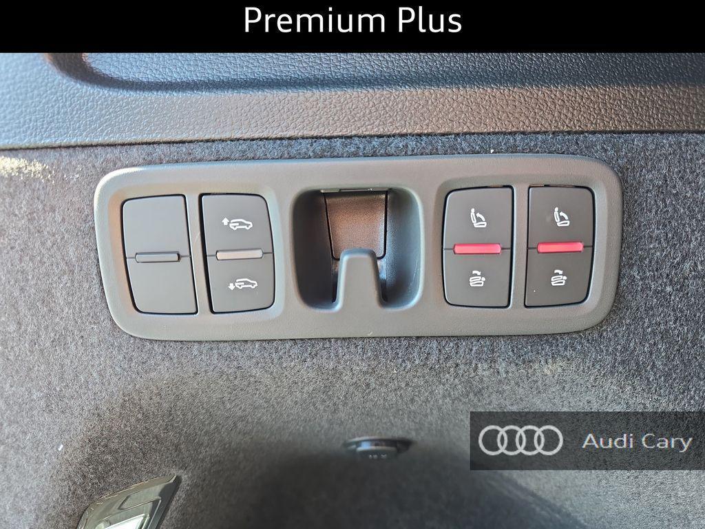 new 2026 Audi Q7 car, priced at $69,555