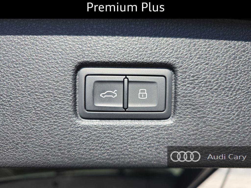 new 2026 Audi Q7 car, priced at $69,555