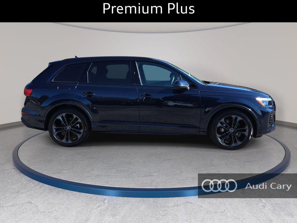 new 2026 Audi Q7 car, priced at $70,555