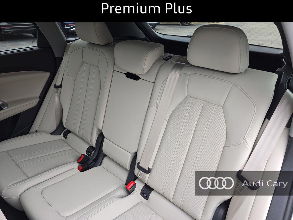 new 2025 Audi Q5 car, priced at $58,335