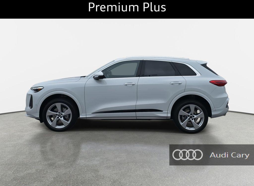 new 2025 Audi Q5 car, priced at $58,335